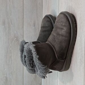 Ugg Australia Women Suede Insulated Lined Sheepskin Bow boots shoes sz 6
